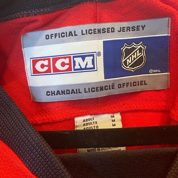 CCM Calgary Flames Jersey - M - Picture 3 of 5